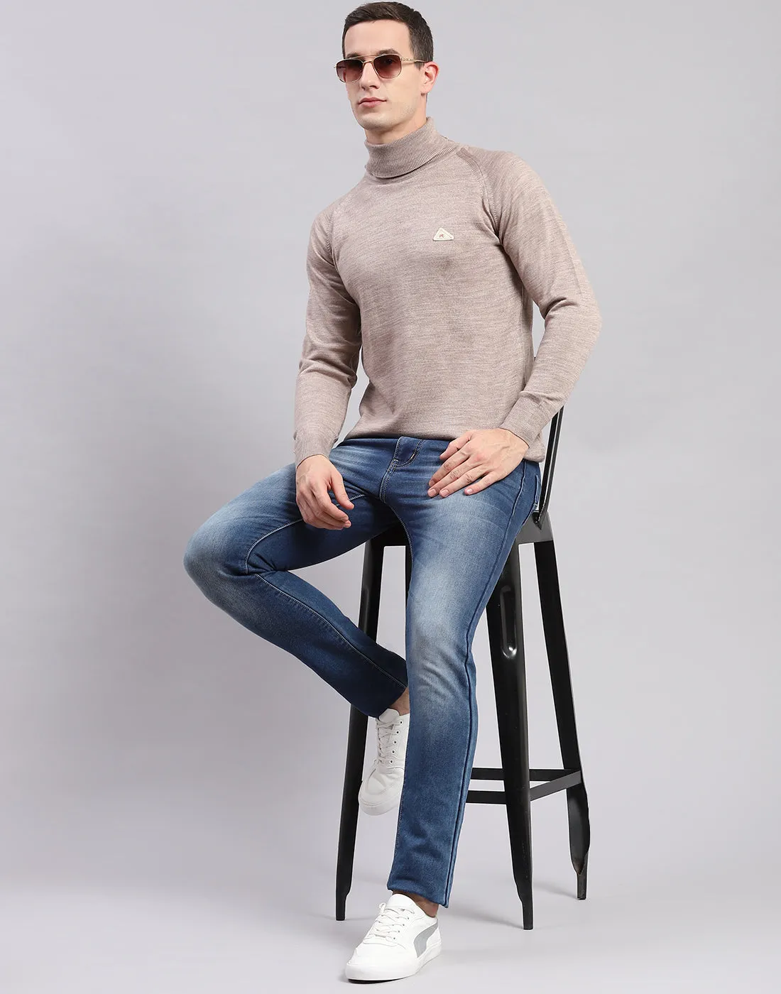 Men Beige Solid H Neck Full Sleeve Sweaters/Pullovers