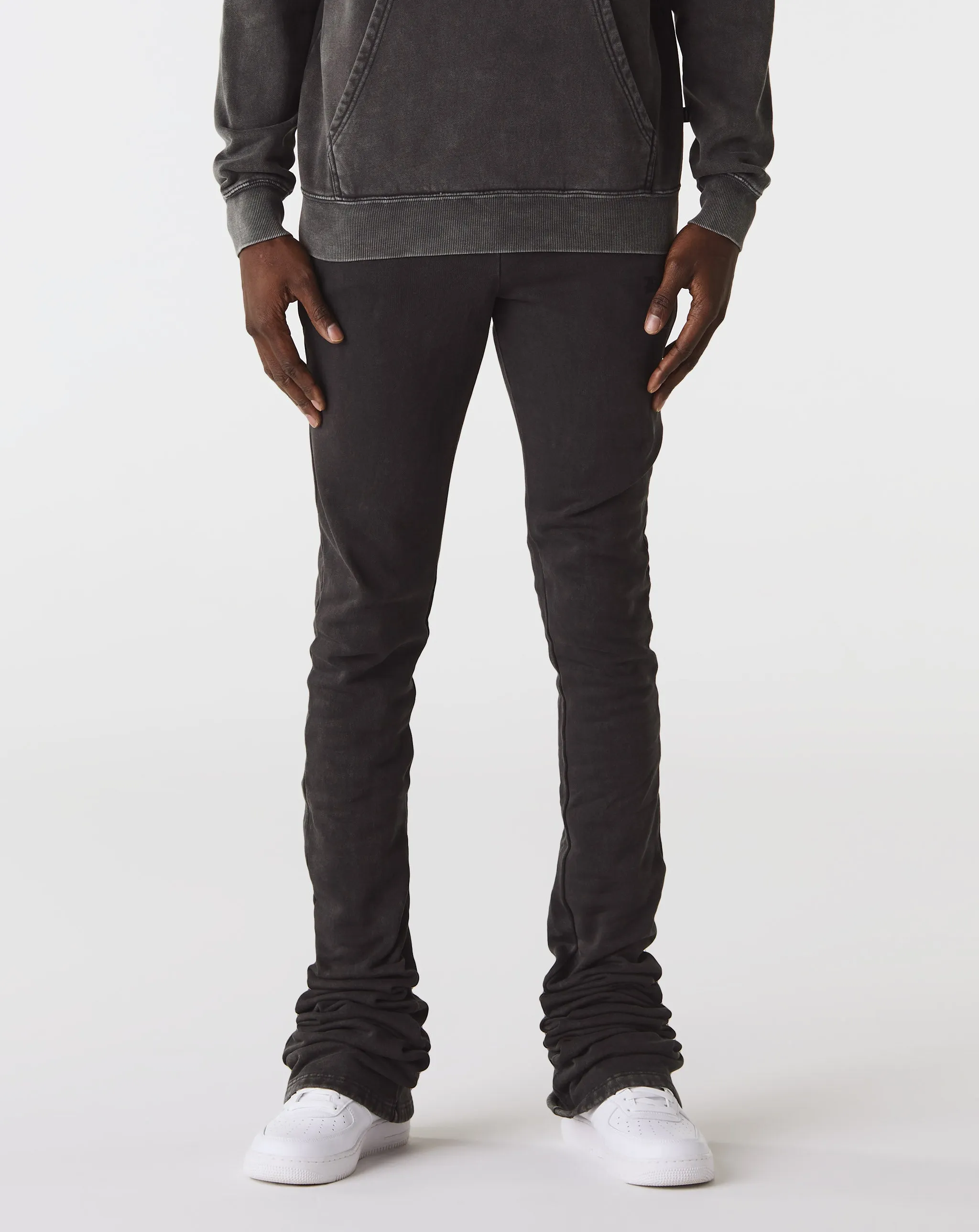 Signature Dagger Jogger