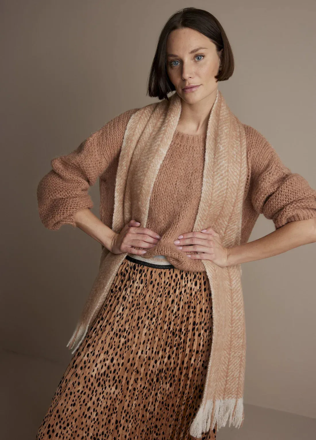 Summum Old Peach Herringbone Scarf