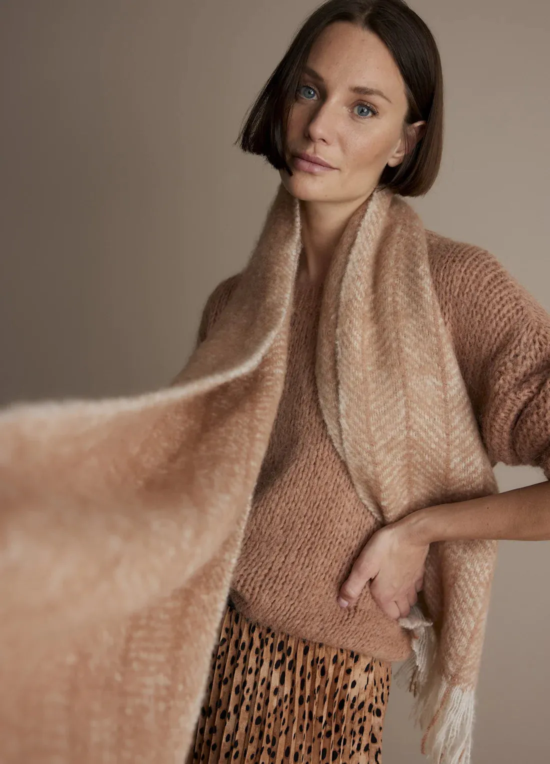 Summum Old Peach Herringbone Scarf