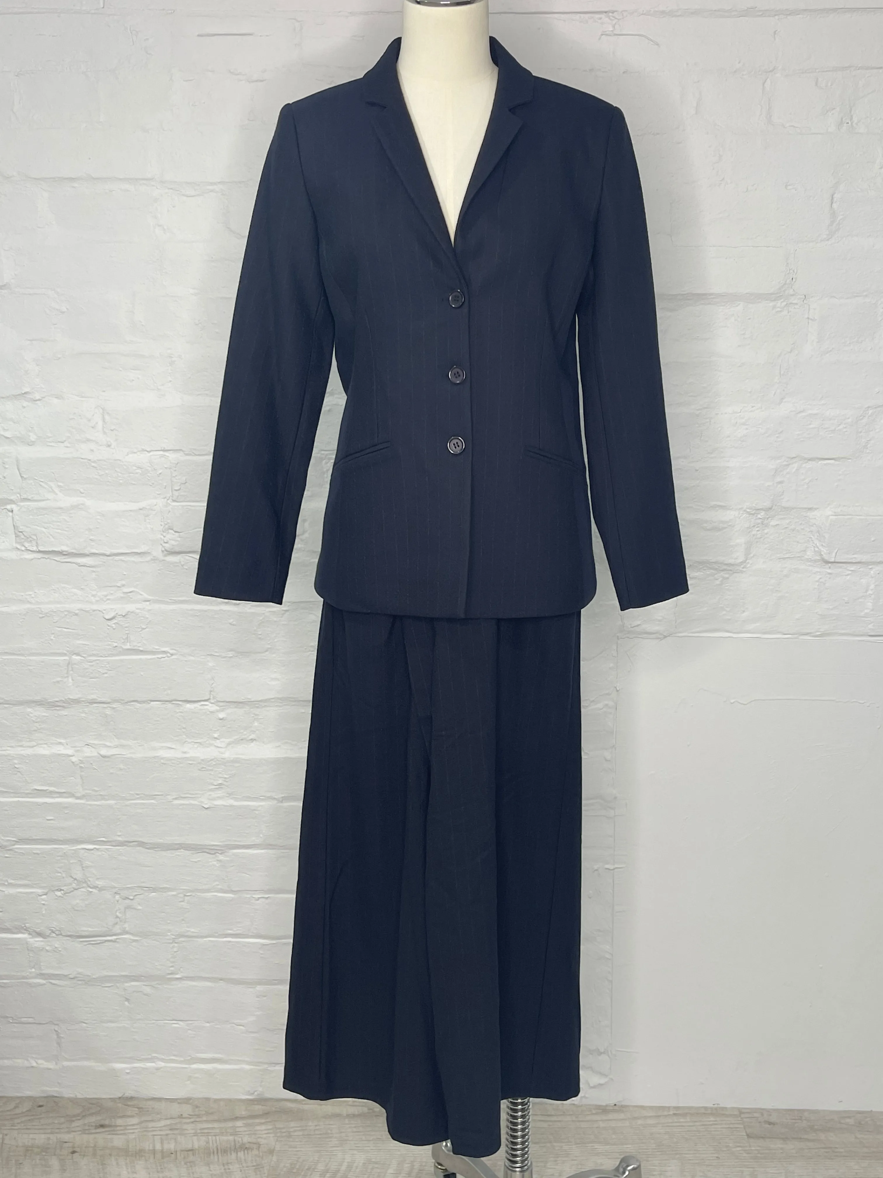 Zuko Jacket in Navy